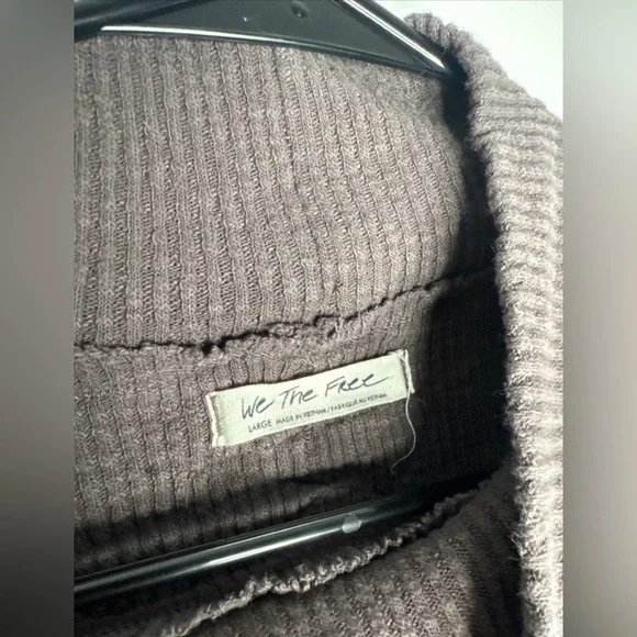 Free People We The Free Moon Daisy Thermal Pullover Horseshoe Large Sweater - Picture 8 of 12